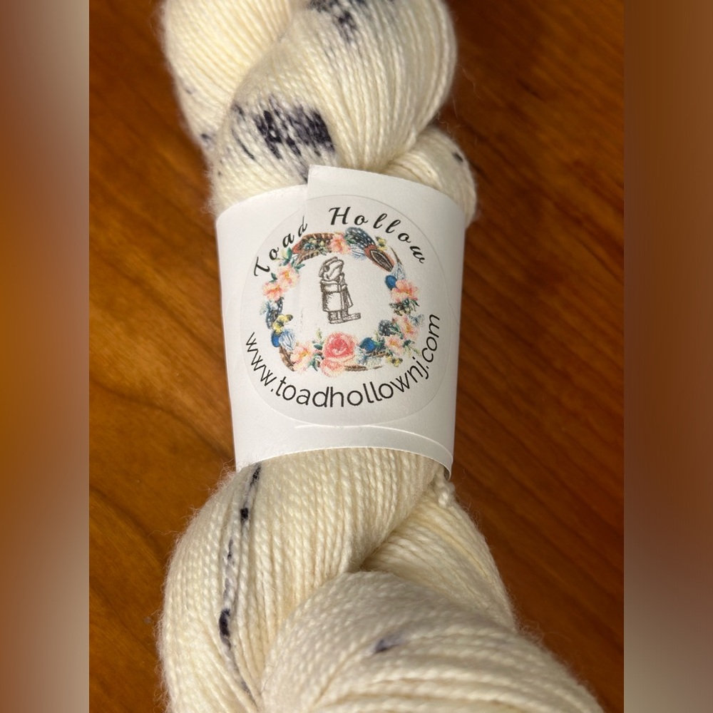 New Toad Hollow Hand-Dyed Yarn Skein - Fairy Tale Collection May - Snow White